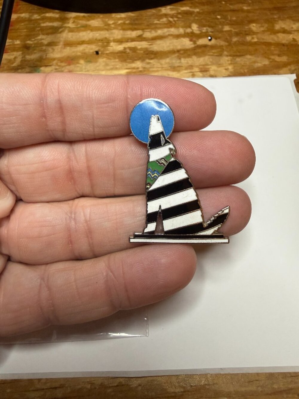 vintage Tavlos pin, howling dog, missing pin on back